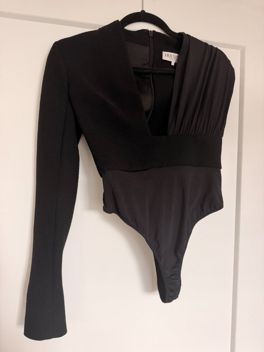 House of CB Skye Black Asymmetric One Sleeve Bodysuit XS - Picture 3 of 5